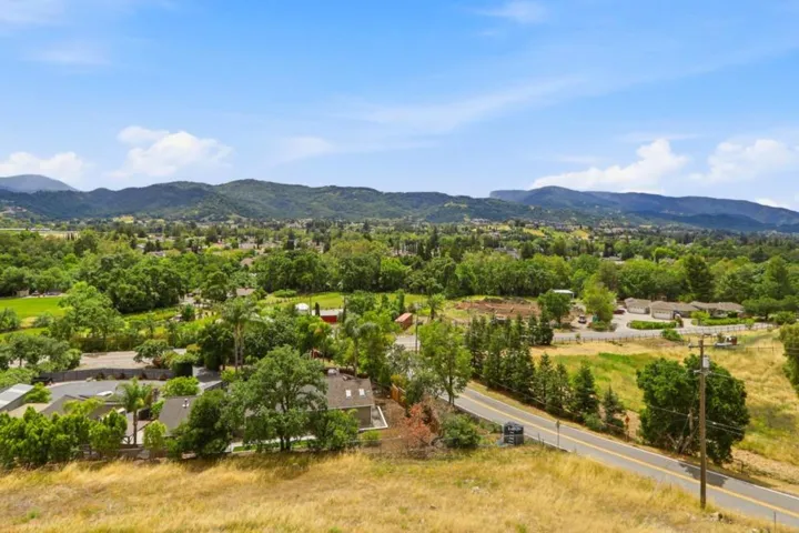 20601 Via Santa Teresa, San Jose, California 95120