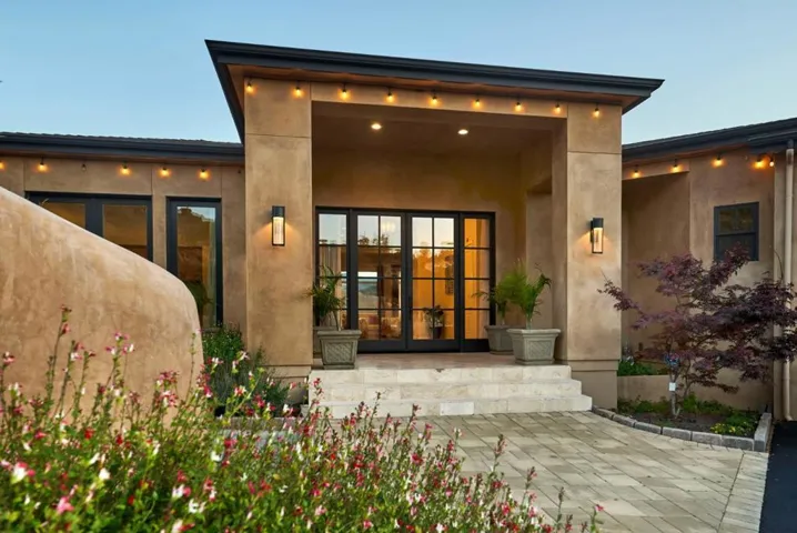 20601 Via Santa Teresa, San Jose, California 95120