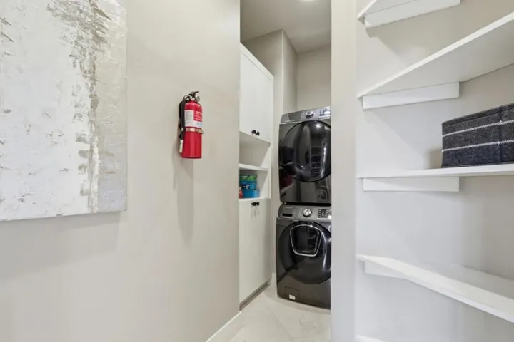 20601 Via Santa Teresa, San Jose, California 95120
