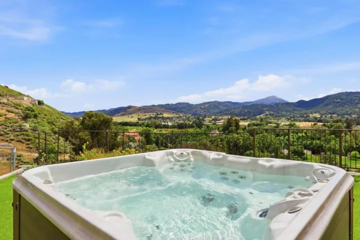 20601 Via Santa Teresa, San Jose, California 95120