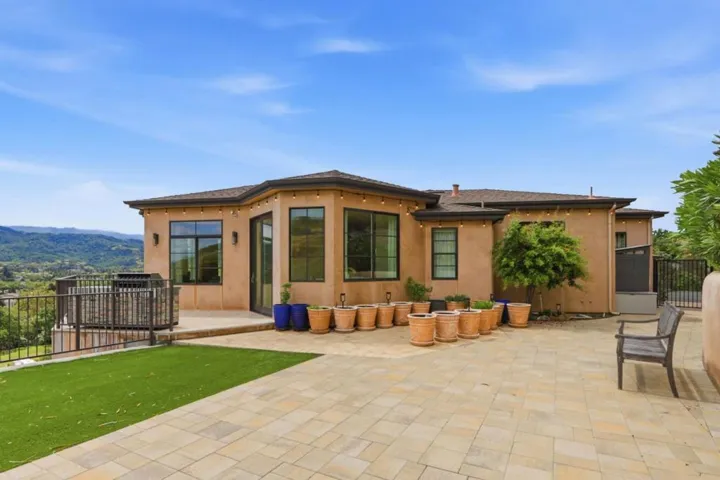20601 Via Santa Teresa, San Jose, California 95120