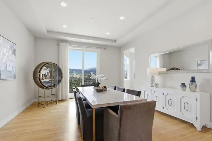 20601 Via Santa Teresa, San Jose, California 95120