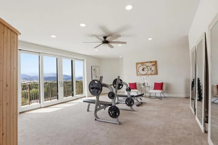 20601 Via Santa Teresa, San Jose, California 95120