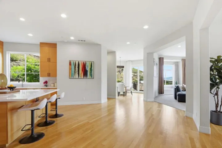 20601 Via Santa Teresa, San Jose, California 95120