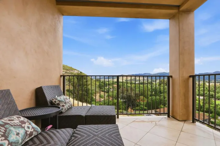 20601 Via Santa Teresa, San Jose, California 95120