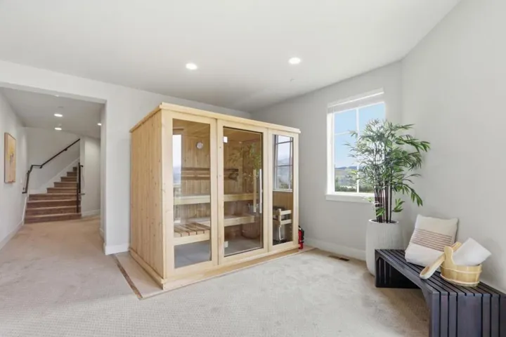 20601 Via Santa Teresa, San Jose, California 95120