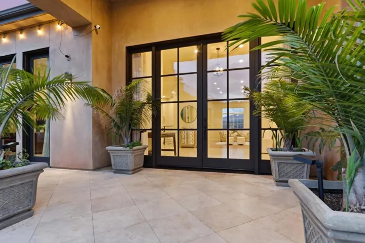 20601 Via Santa Teresa, San Jose, California 95120