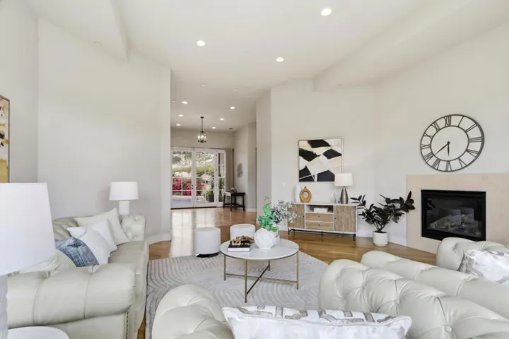 20601 Via Santa Teresa, San Jose, California 95120