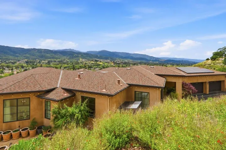 20601 Via Santa Teresa, San Jose, California 95120