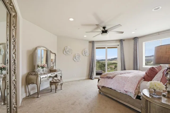 20601 Via Santa Teresa, San Jose, California 95120