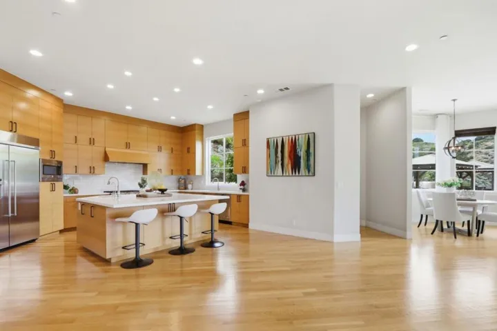 20601 Via Santa Teresa, San Jose, California 95120