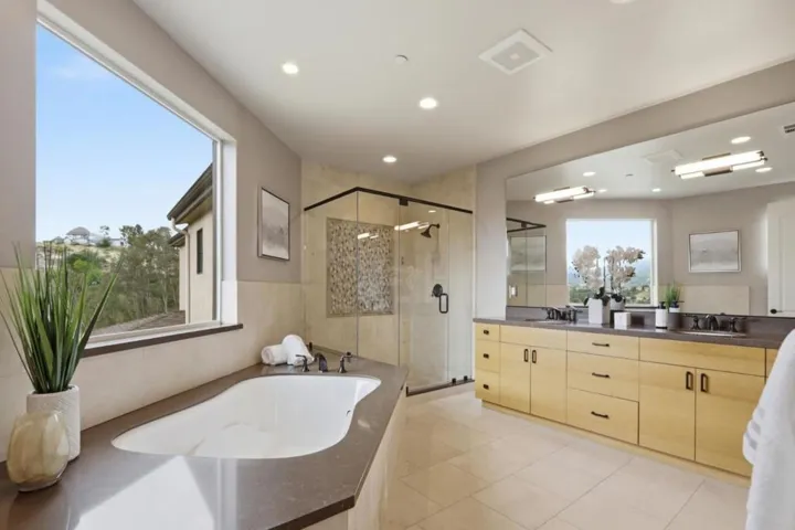 20601 Via Santa Teresa, San Jose, California 95120