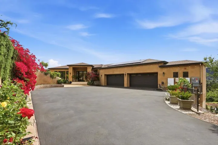 20601 Via Santa Teresa, San Jose, California 95120