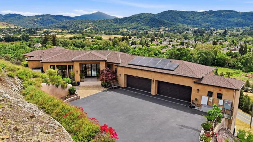 20601 Via Santa Teresa, San Jose, California 95120