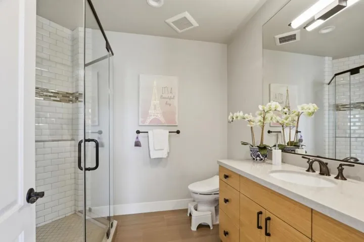 20601 Via Santa Teresa, San Jose, California 95120
