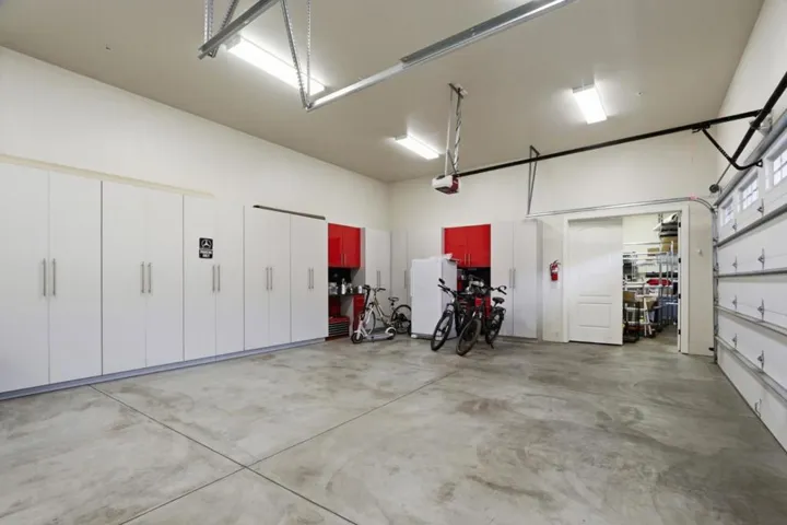20601 Via Santa Teresa, San Jose, California 95120
