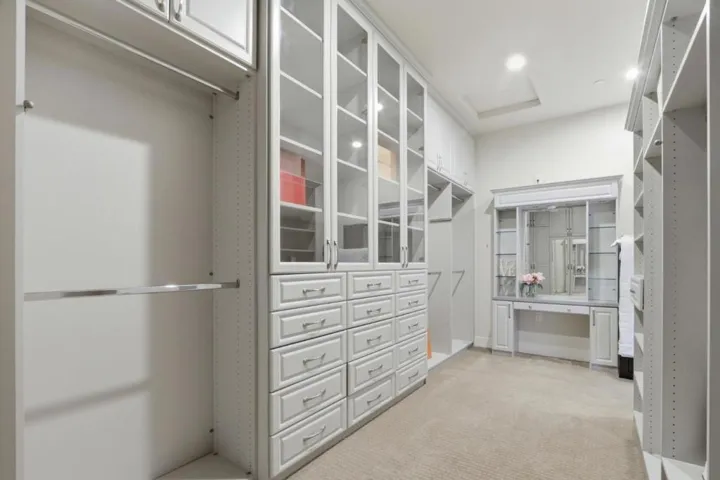 20601 Via Santa Teresa, San Jose, California 95120