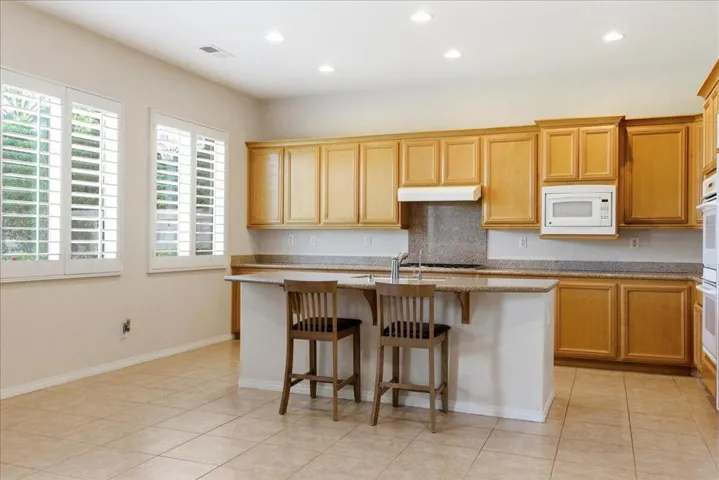 18-Kitchen