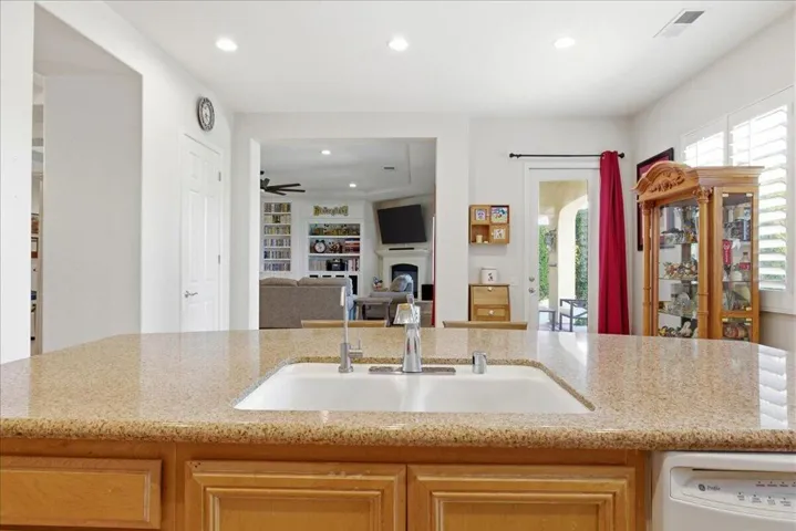 21-Kitchen