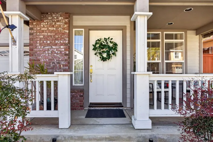 Front porch 641