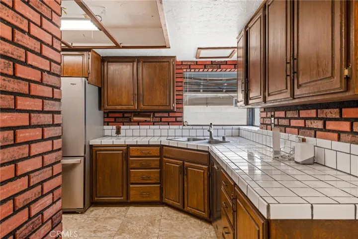 9145 Garfield Street, Riverside, California 92503