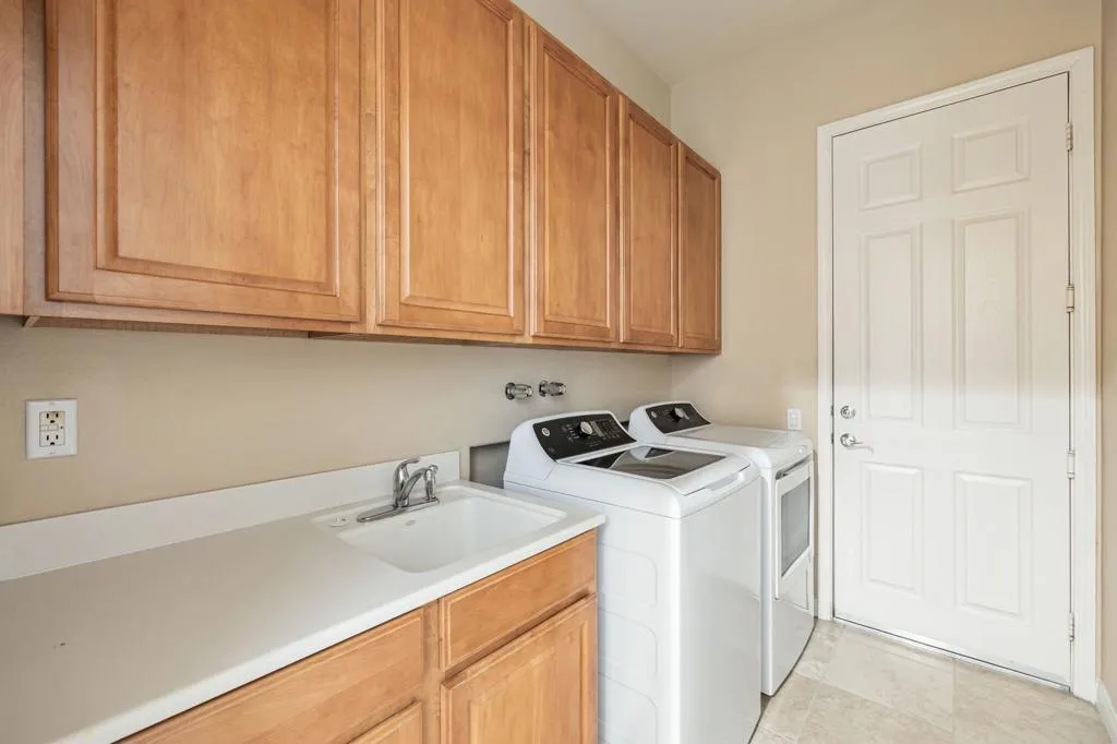 22-web-or-mls-8M4A8949