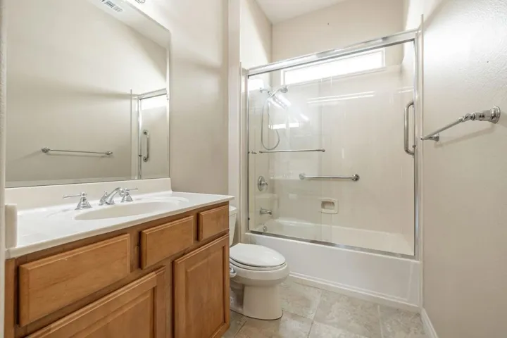 25-web-or-mls-8M4A8964
