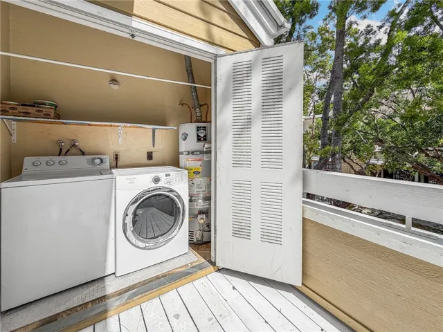 Includes washer & dryer