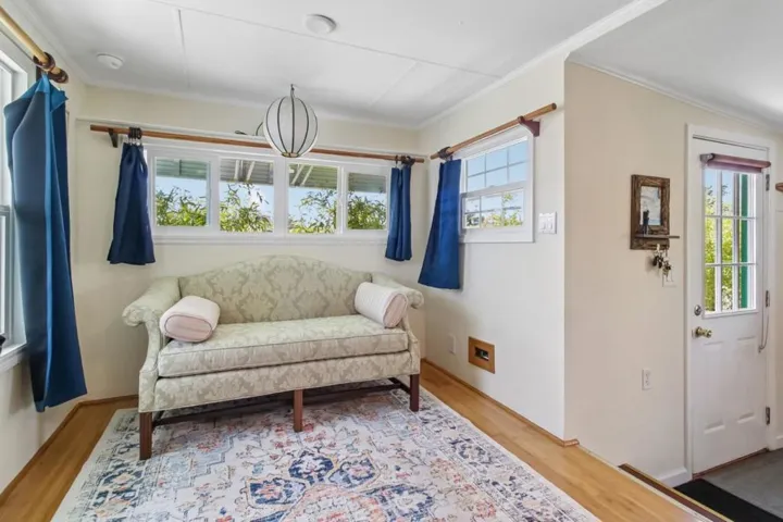 890 38th Avenue, Santa Cruz, California 95062