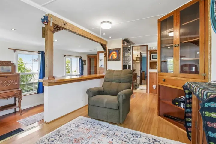 890 38th Avenue, Santa Cruz, California 95062