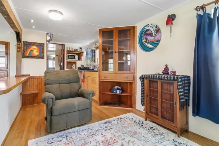 890 38th Avenue, Santa Cruz, California 95062