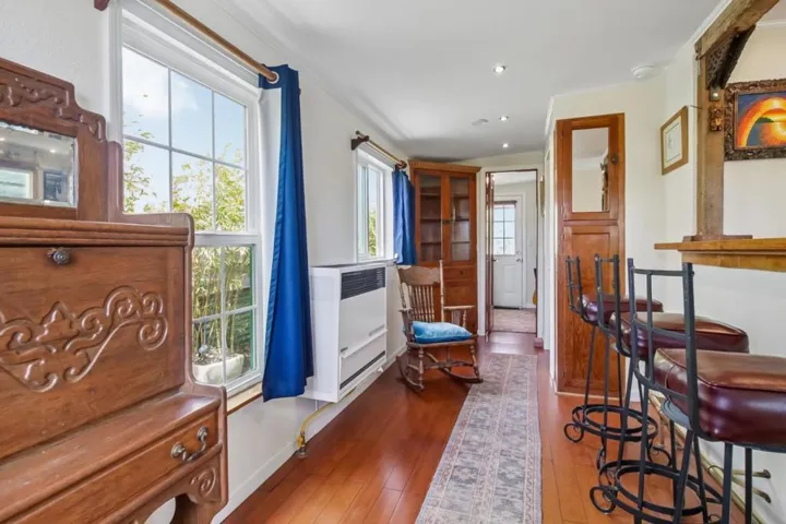 890 38th Avenue, Santa Cruz, California 95062