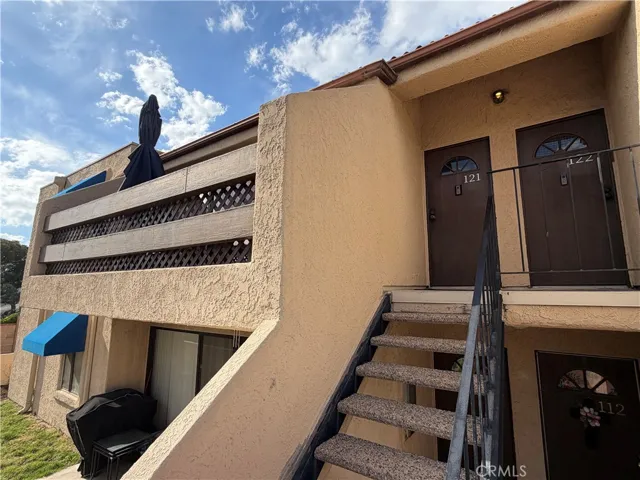 FRONT BALCONY