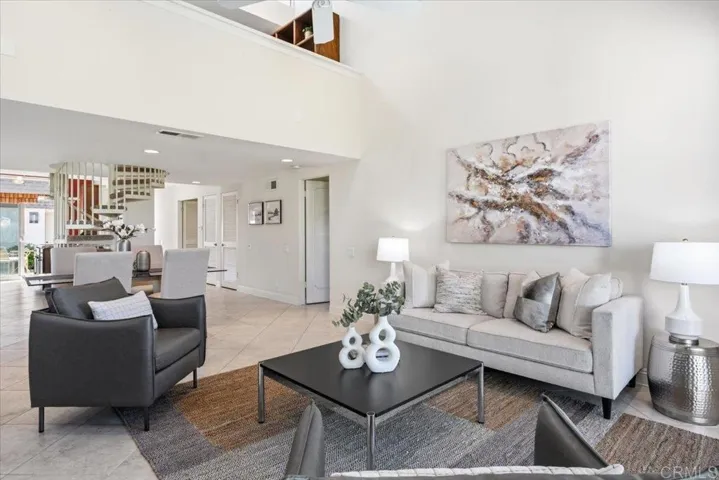 223 Via Osuna, Rancho Santa Fe, California 92091