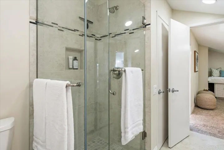 223 Via Osuna, Rancho Santa Fe, California 92091
