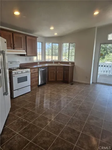 18989 Grand Avenue, Lake Elsinore, California 92530