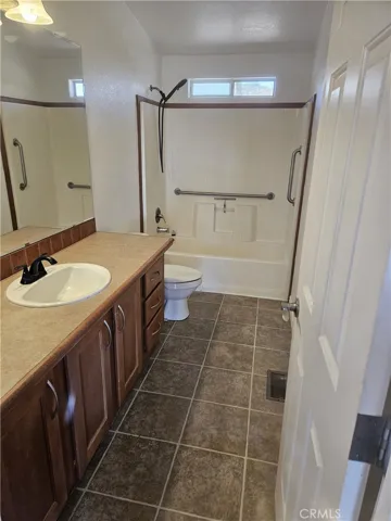 18989 Grand Avenue, Lake Elsinore, California 92530
