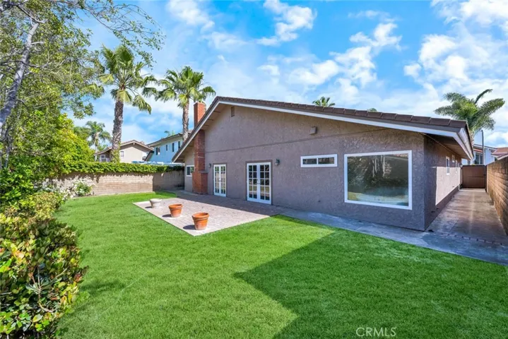 9809 Red River Circle, Fountain Valley, California 92708
