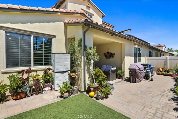 10902 Flora Park Way, Cypress, California 90720