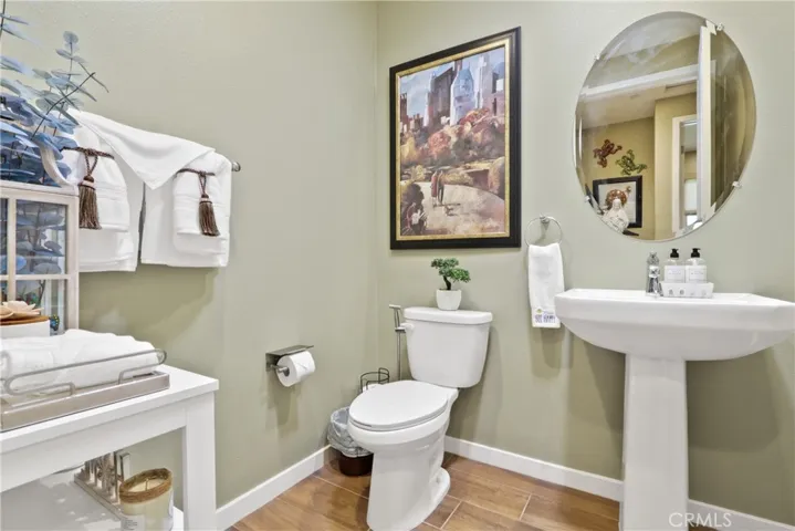 10902 Flora Park Way, Cypress, California 90720