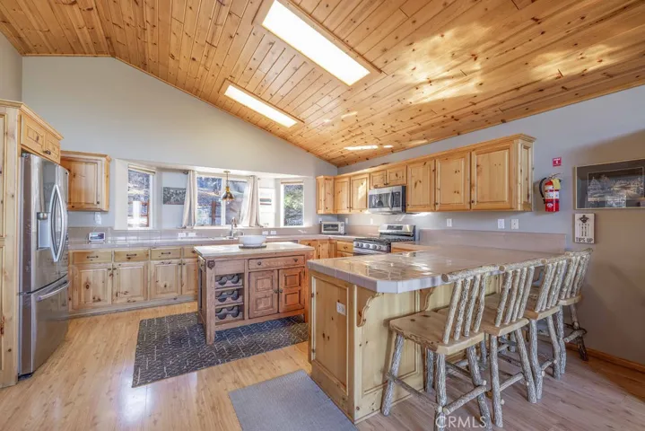 Breakfast bar