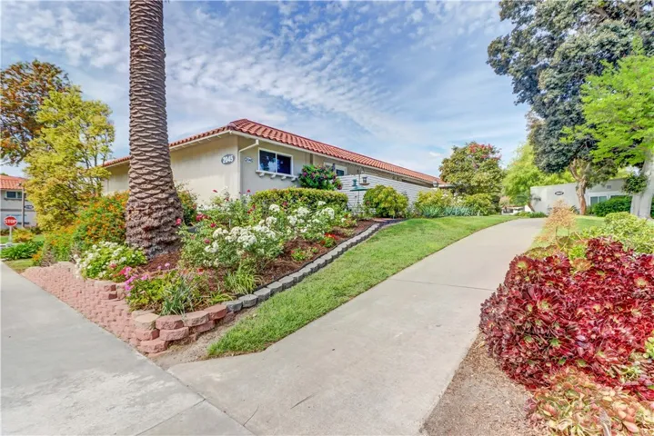 2045 Via Mariposa E Q, Laguna Woods, California 92637