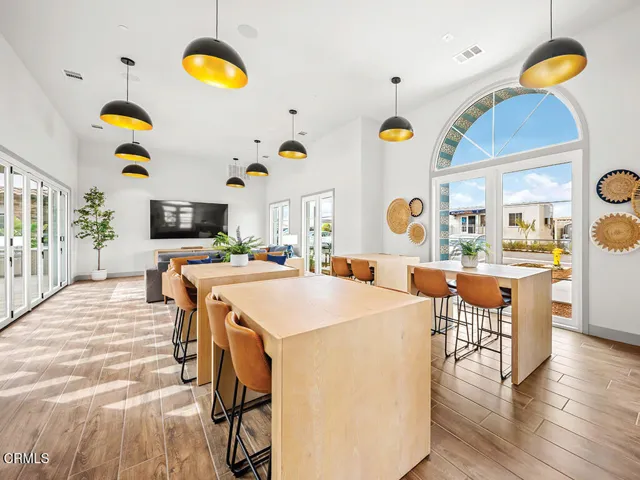 Palmera Co Workspace MLS