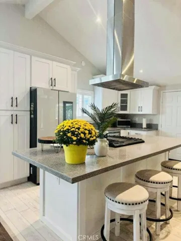 Center Island Kitchen