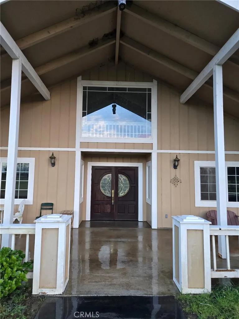 entry to stables apartment