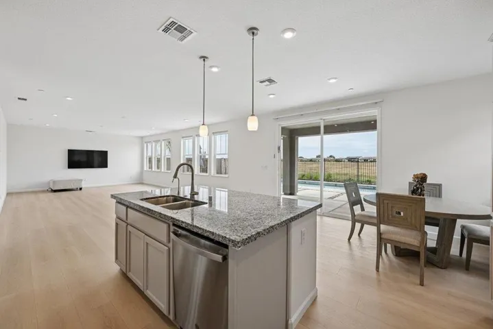 2984 Ridgecrest Drive, Lincoln, California 95648