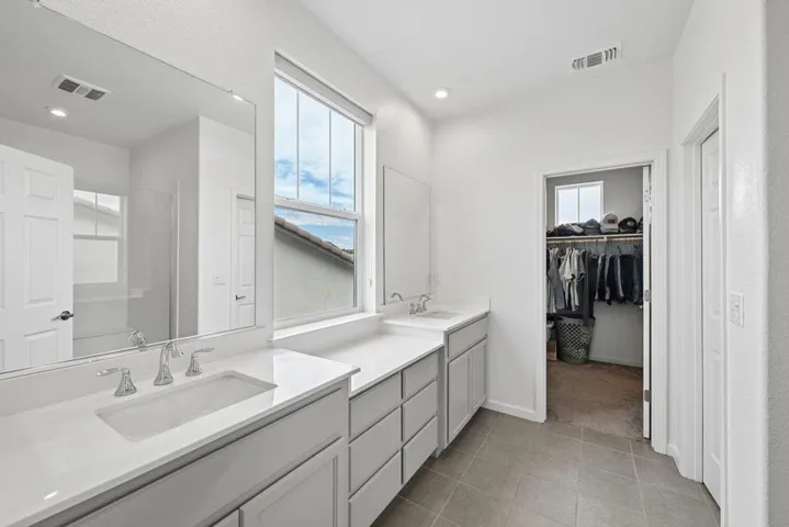 2984 Ridgecrest Drive, Lincoln, California 95648