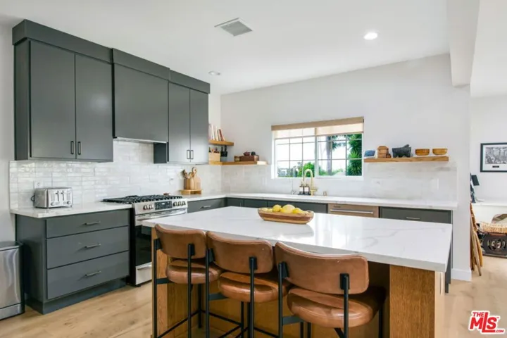 5625 S Sherbourne Drive, Los Angeles, California 90056