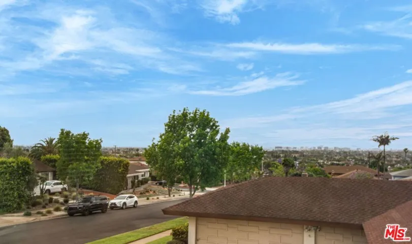 5625 S Sherbourne Drive, Los Angeles, California 90056