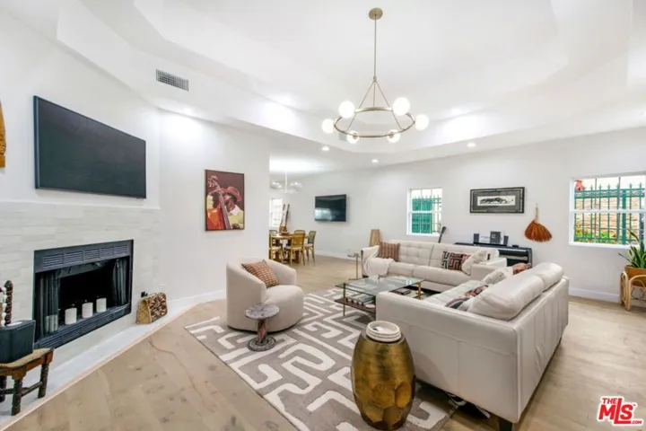 5625 S Sherbourne Drive, Los Angeles, California 90056